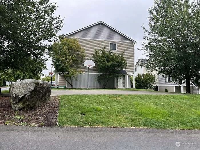 5329 Military Road East #C - Photo 2 of 17