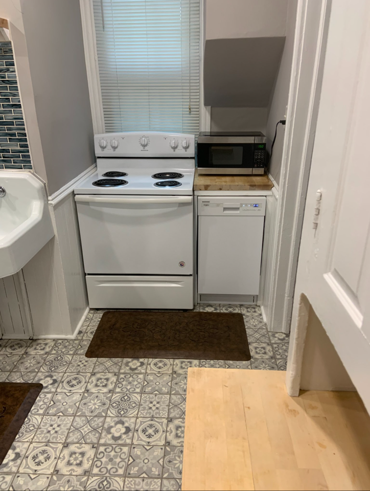 56 S 18th St #1 - Photo 6 of 12