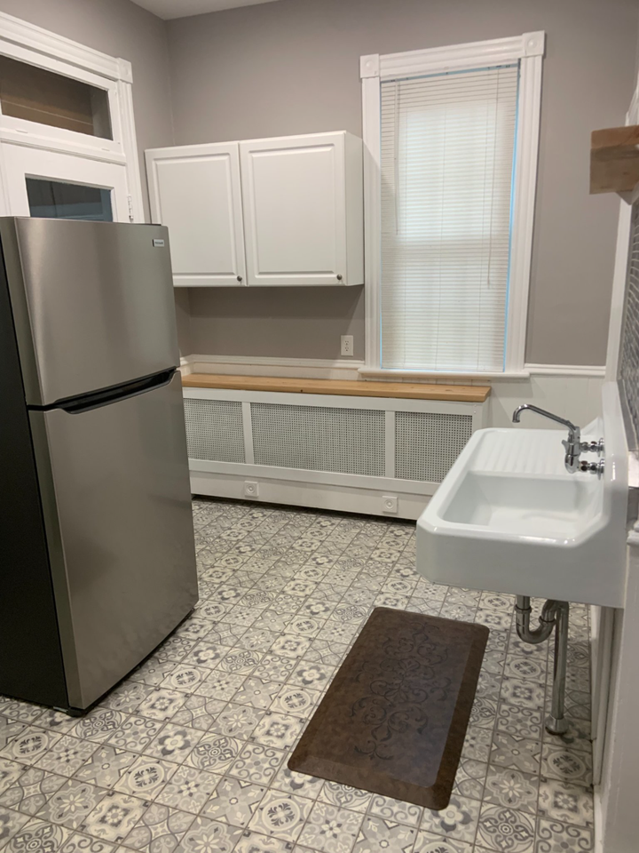 56 S 18th St #1 - Photo 7 of 12