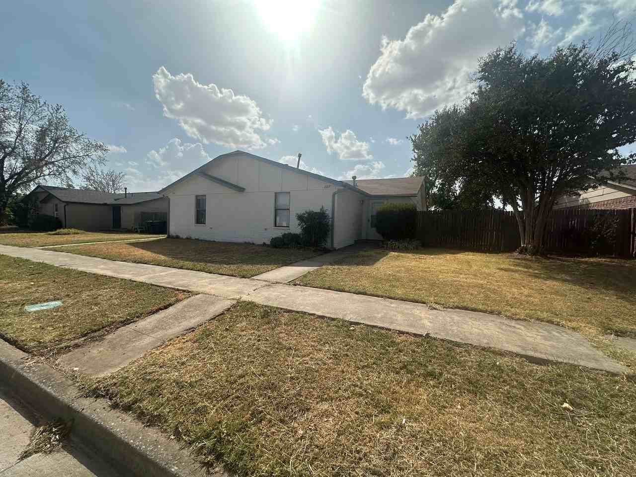 2109 Meench Dr