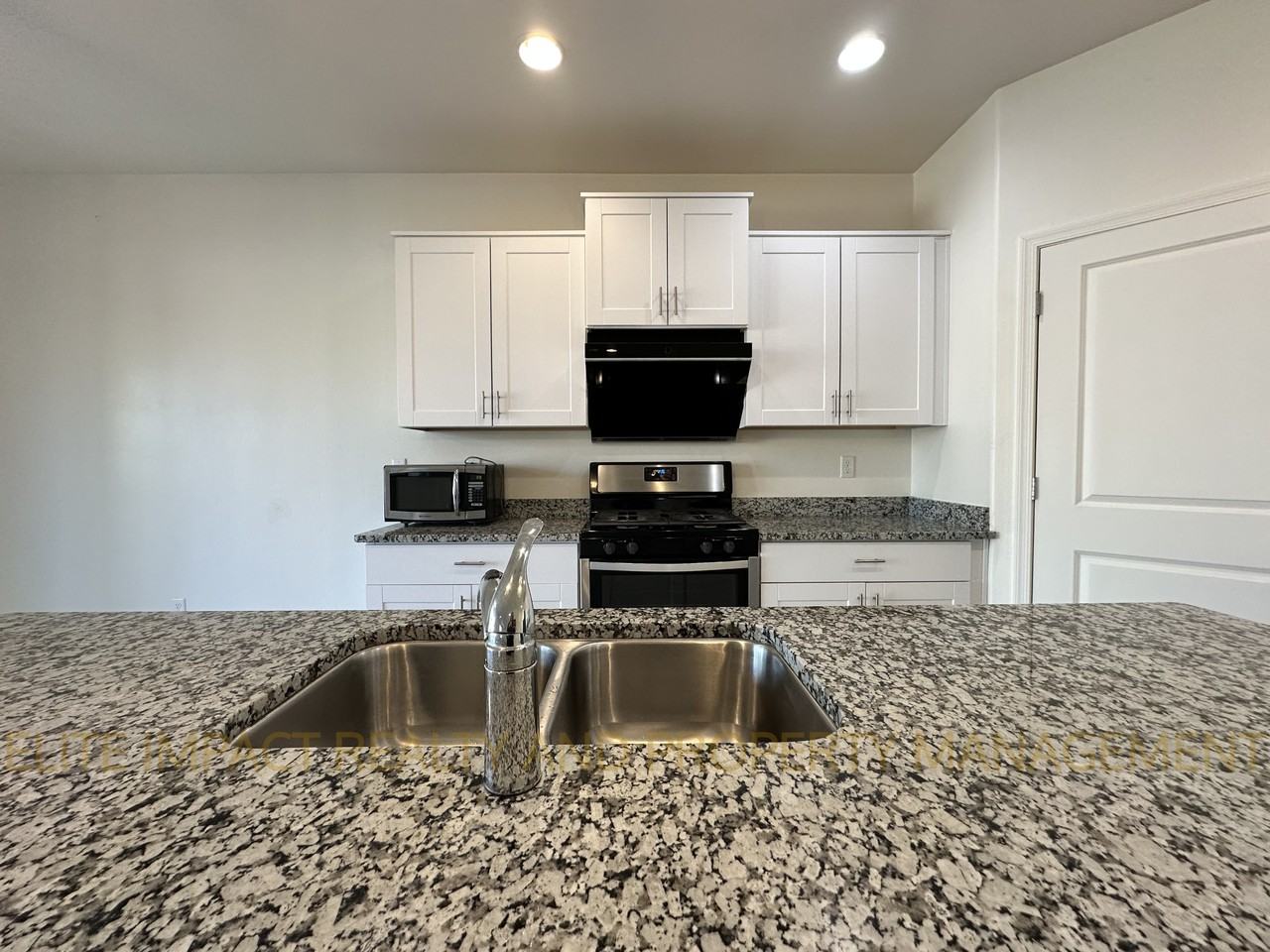 6373 E Calle Del Patagon #1 - Photo 6 of 37