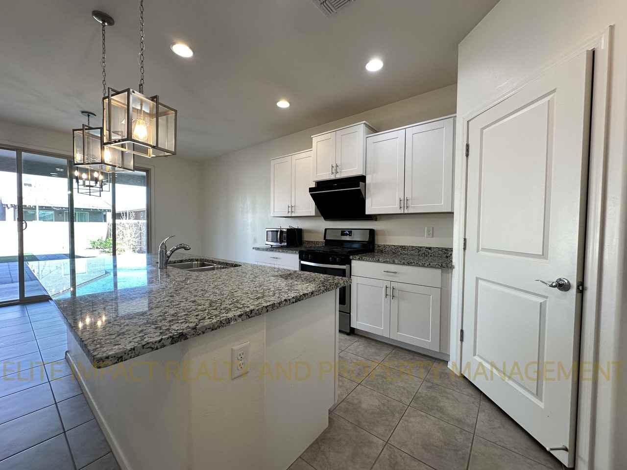 6373 E Calle Del Patagon #1 - Photo 7 of 37
