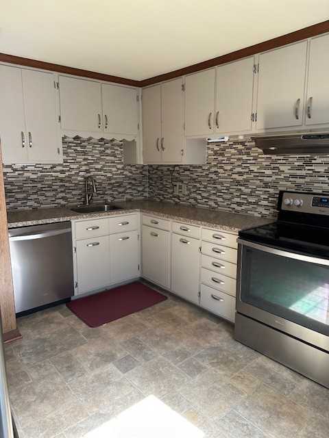 Oceola Avenue 104 #1 - Photo 5 of 20