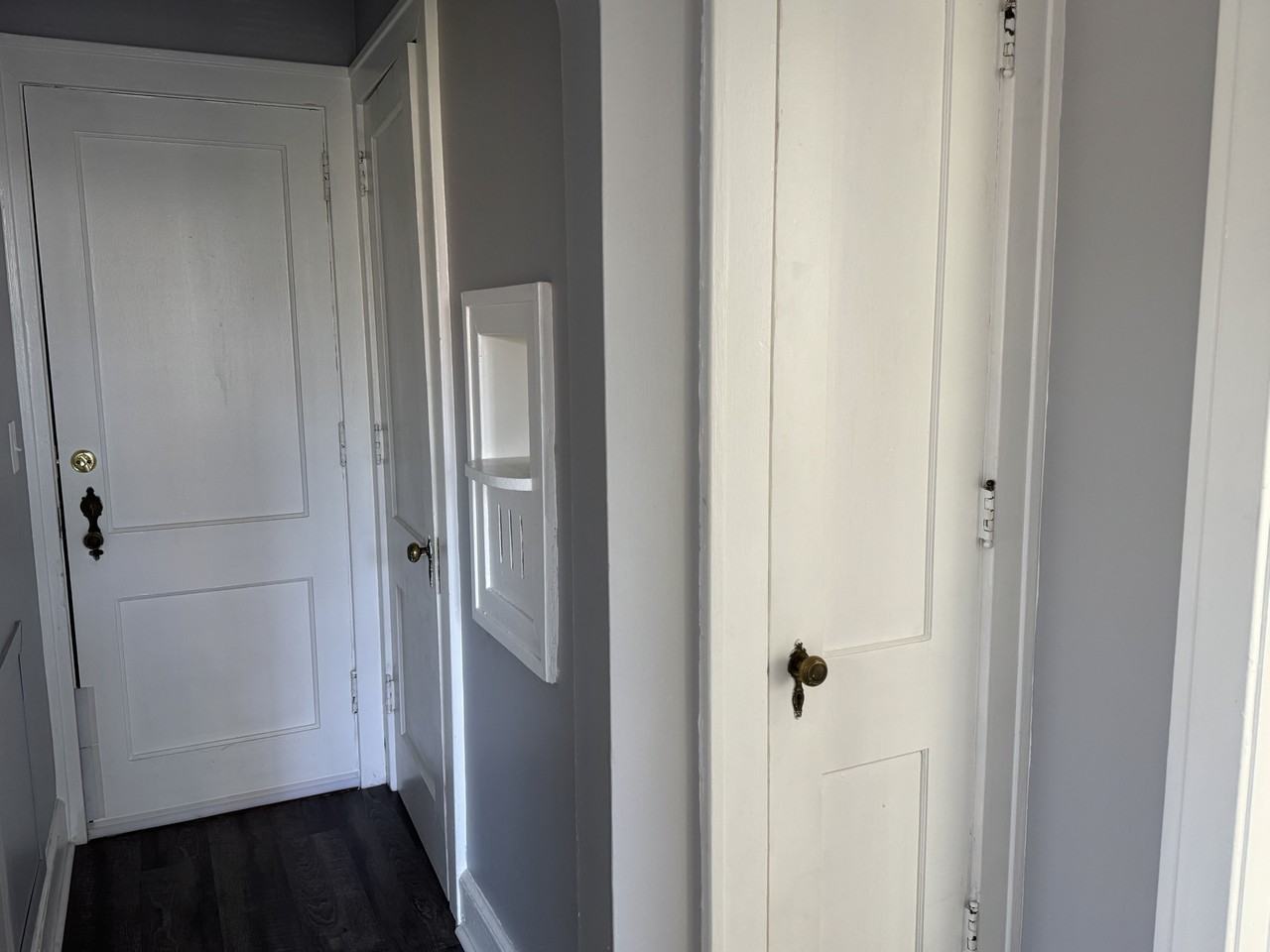 265 E Morehead St #B6 - Photo 5 of 12