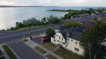 featured image of 104 11th Ave W #4
