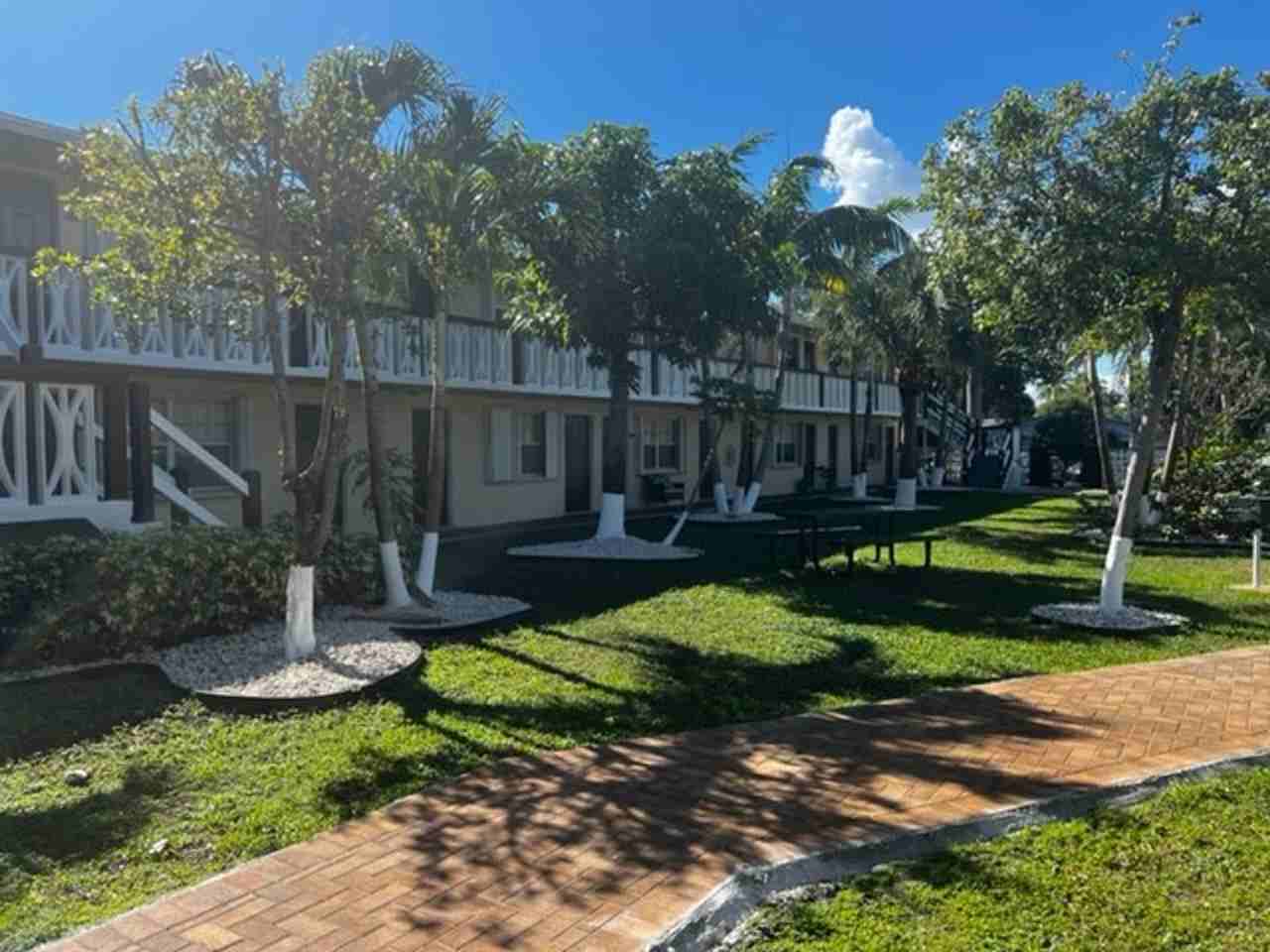 Renee Apartments LLC - Photo 6 of 7
