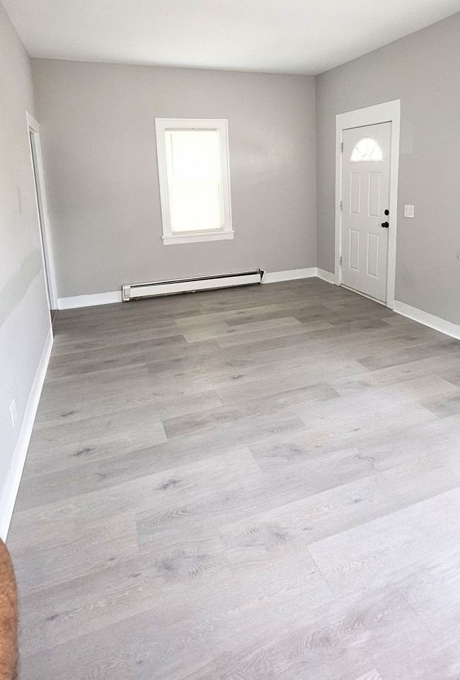 301 Center St #1 - Photo 7 of 11