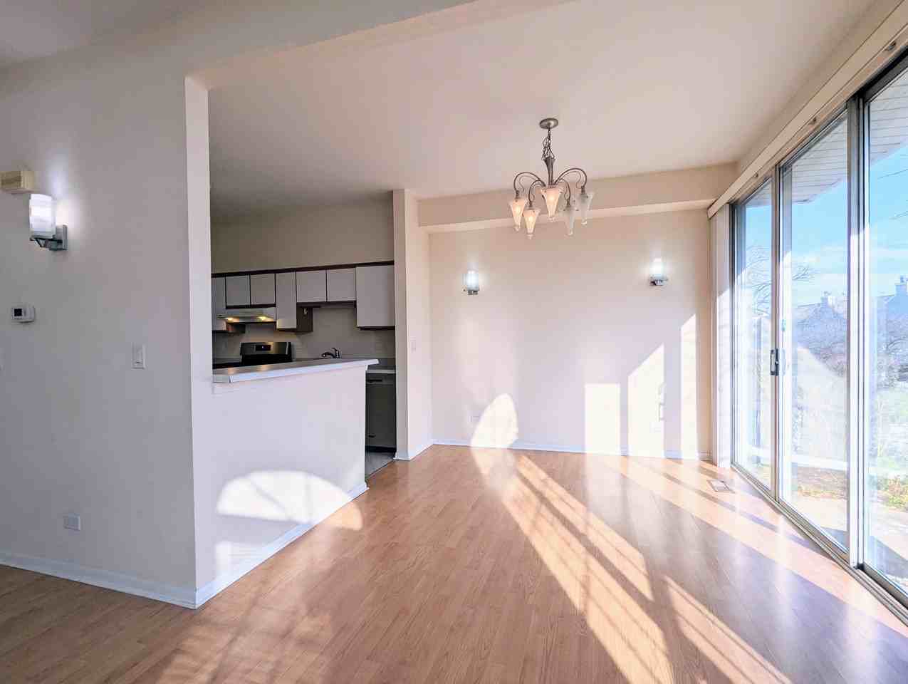 549 Woodcrest Dr #1 - Photo 6 of 14