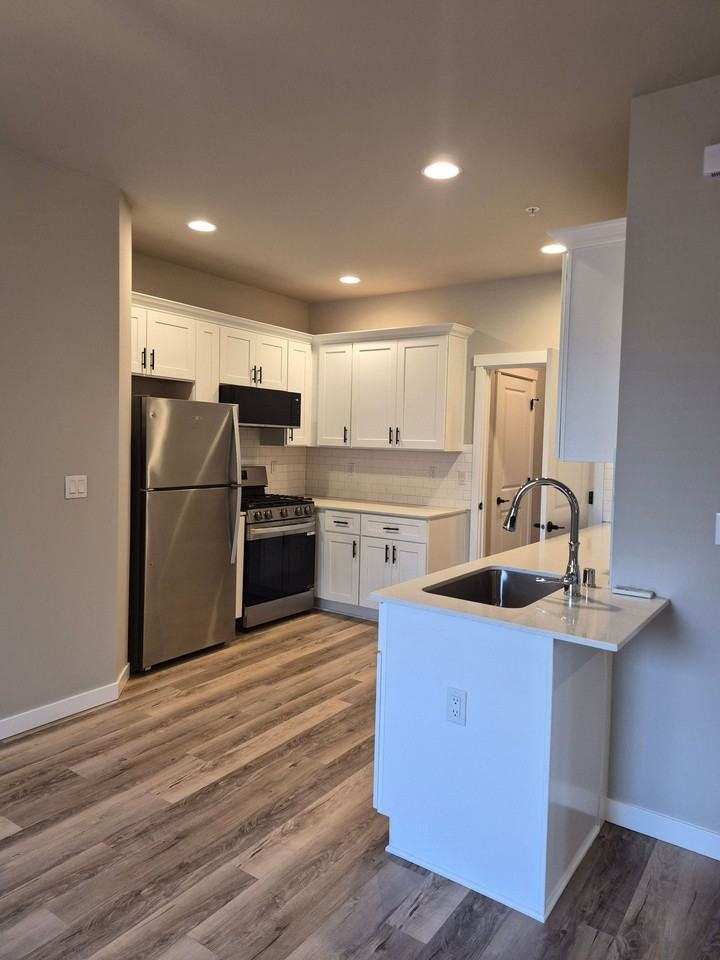 Copperberry Condominiums - Photo 2 of 9