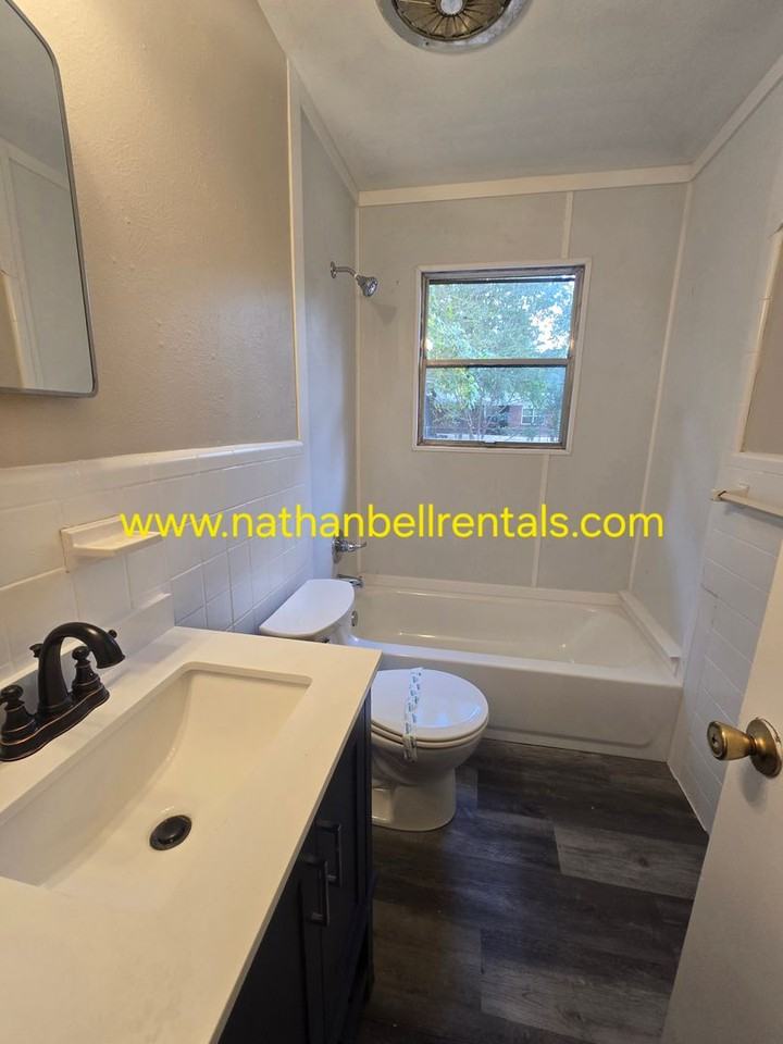 2340 Beverly Dr - Photo 6 of 6