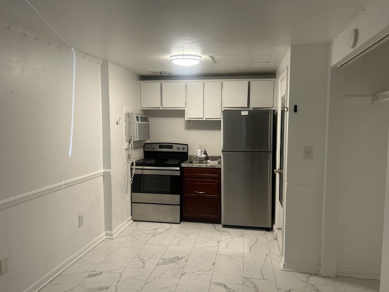 113 Nw 11th St - Photo 3 of 5