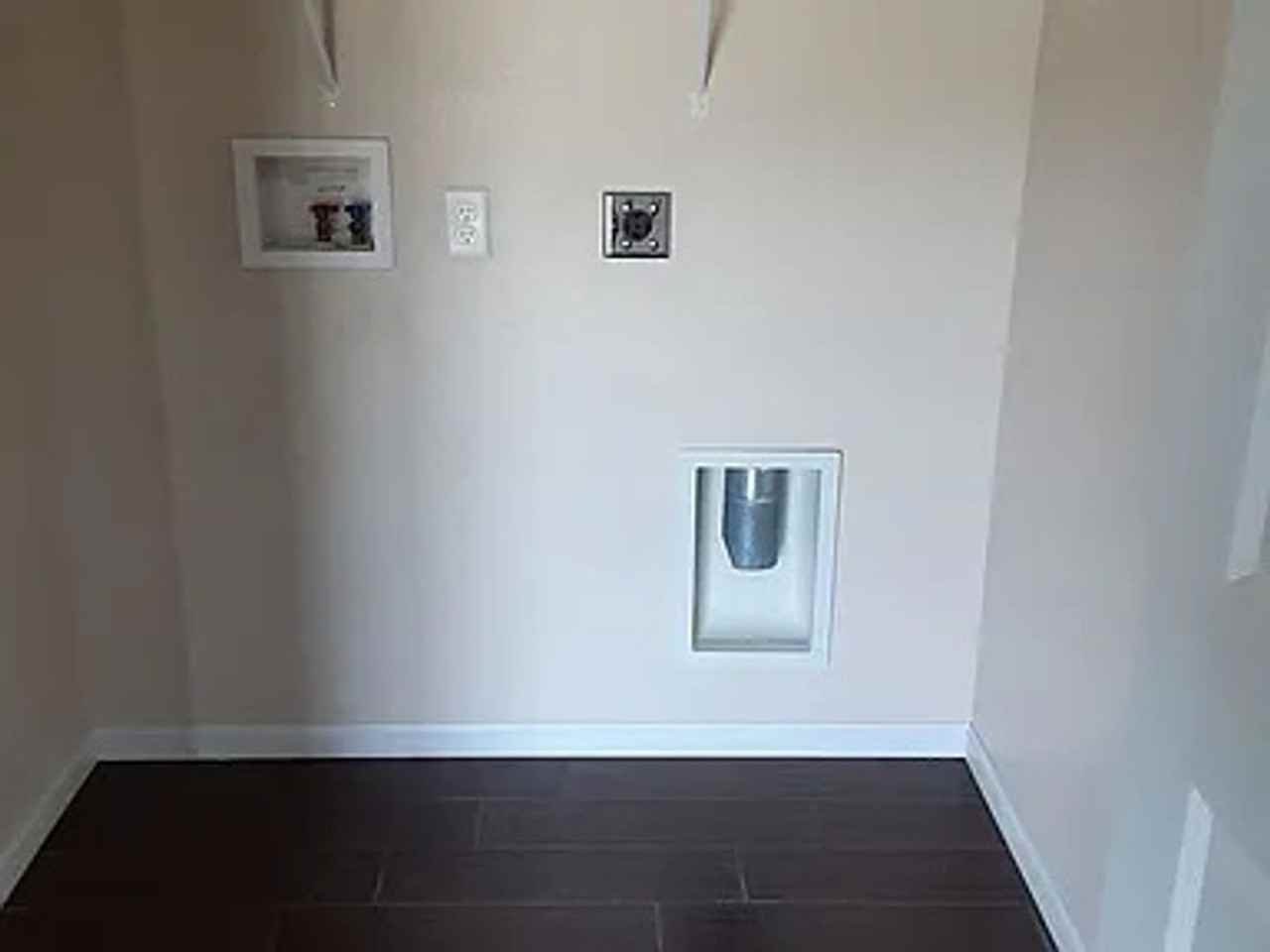 14085 Telluride St - Photo 6 of 17