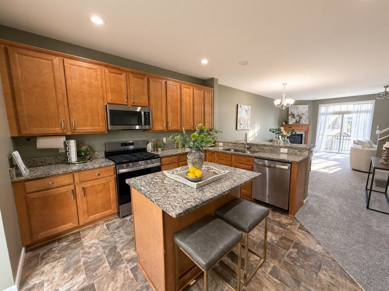 11300 Sand Castle Dr #D - Photo 7 of 33