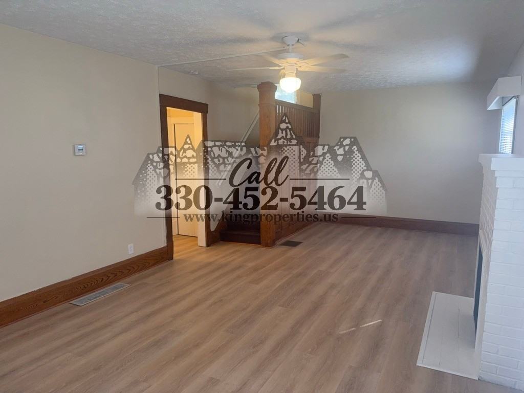 520 Broad Ave Nw #1 - Photo 2 of 12