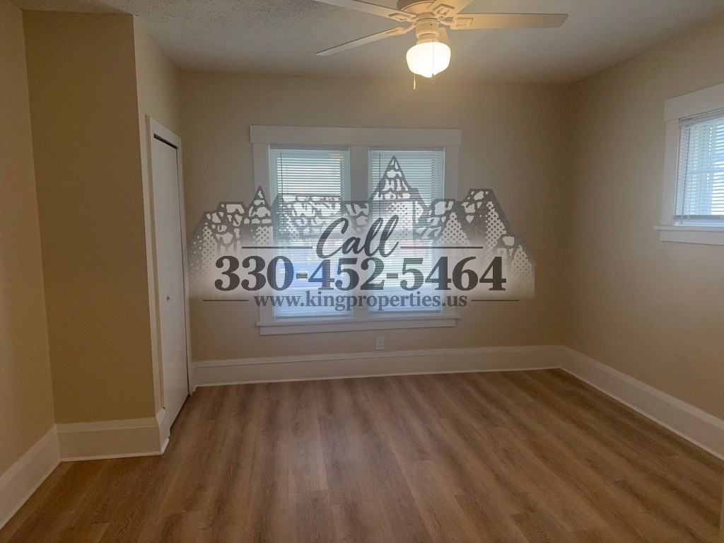 520 Broad Ave Nw #1 - Photo 5 of 12