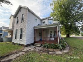 626 W Creighton Avenue - Photo 1 of 1