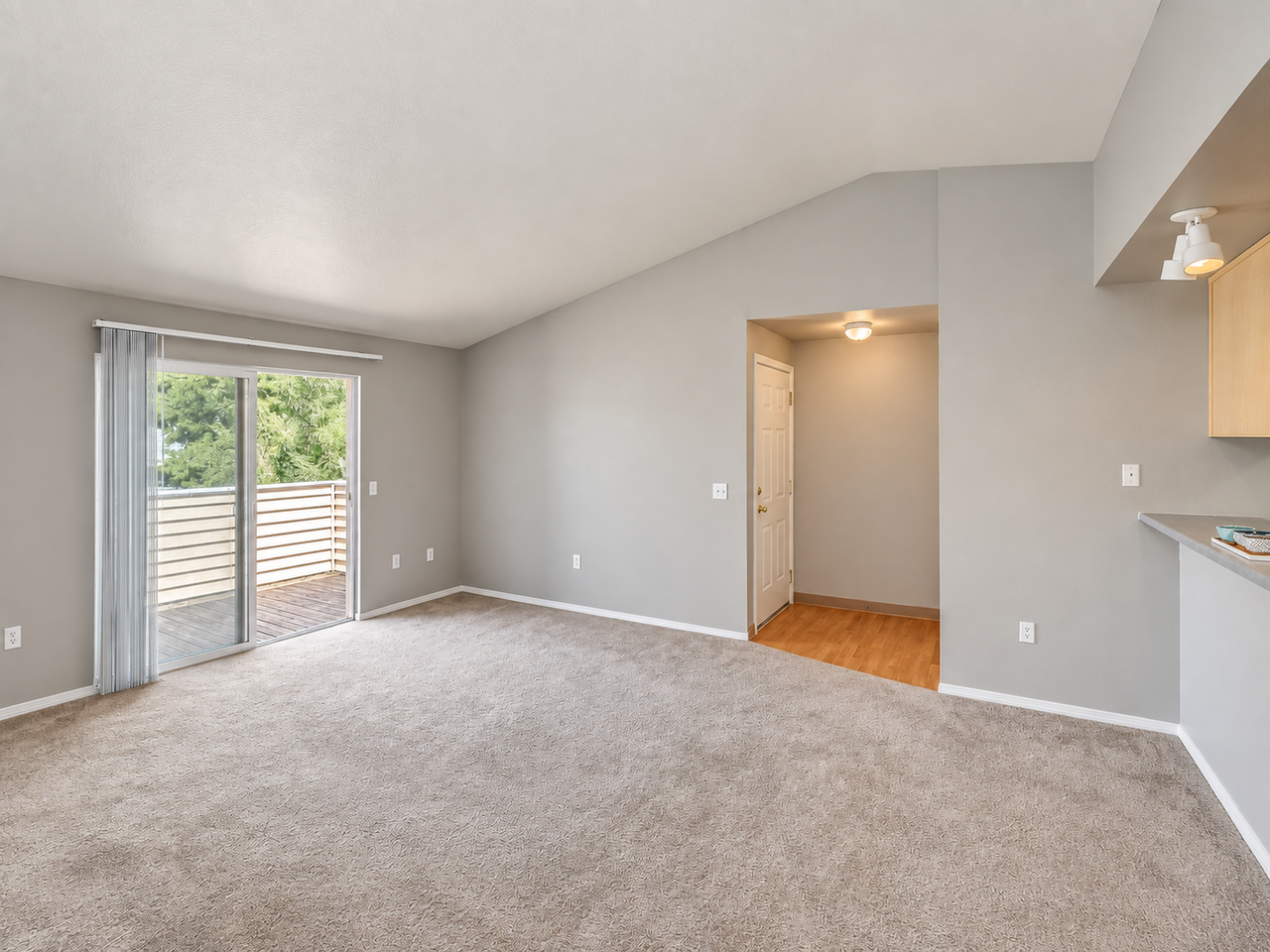 16924 Se Powell Blvd #32 - Photo 4 of 18
