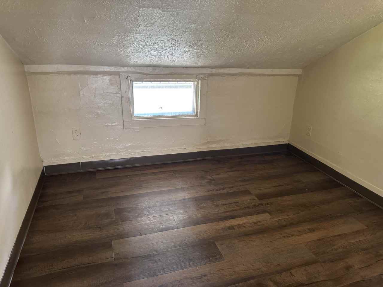 181 Orange St Frnt - Photo 5 of 7