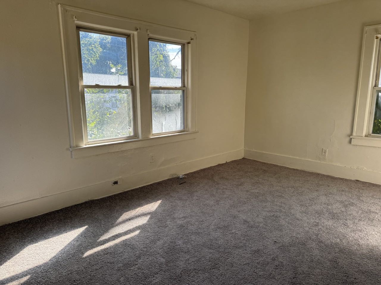 181 Orange St Frnt - Photo 6 of 7