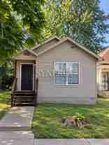 2214 W Burnett Ave - Photo 1 of 1