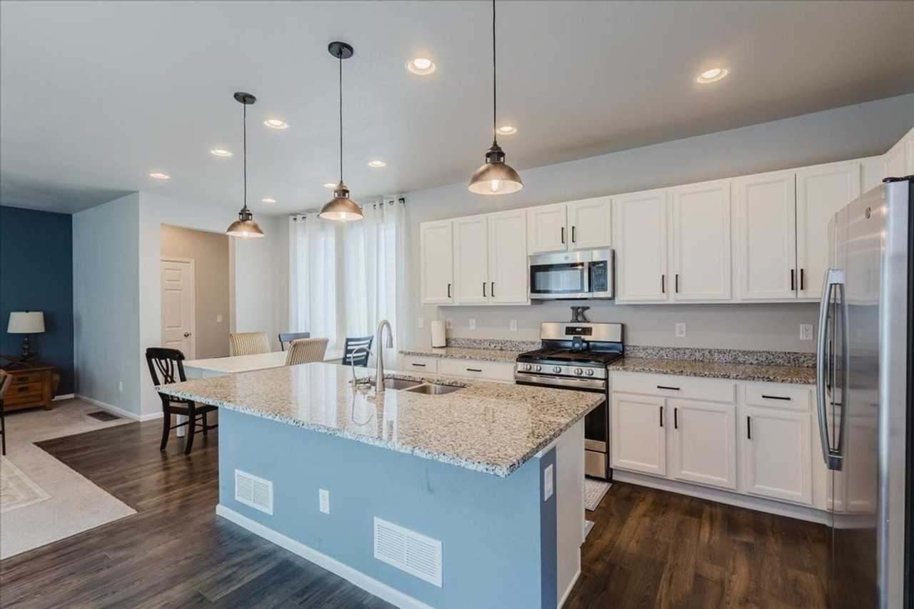 19085 E 66th Ave - Photo 7 of 29