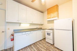 7202-7204 NE Glisan - Photo 1 of 1