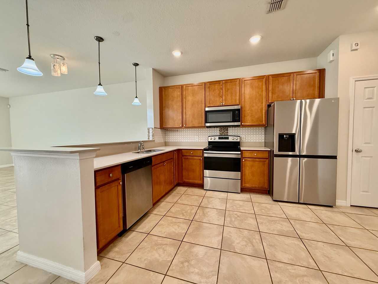 3977 Plainview Dr #1 - Photo 4 of 22