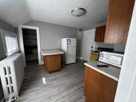featured image of 848 E Grand Ave #4