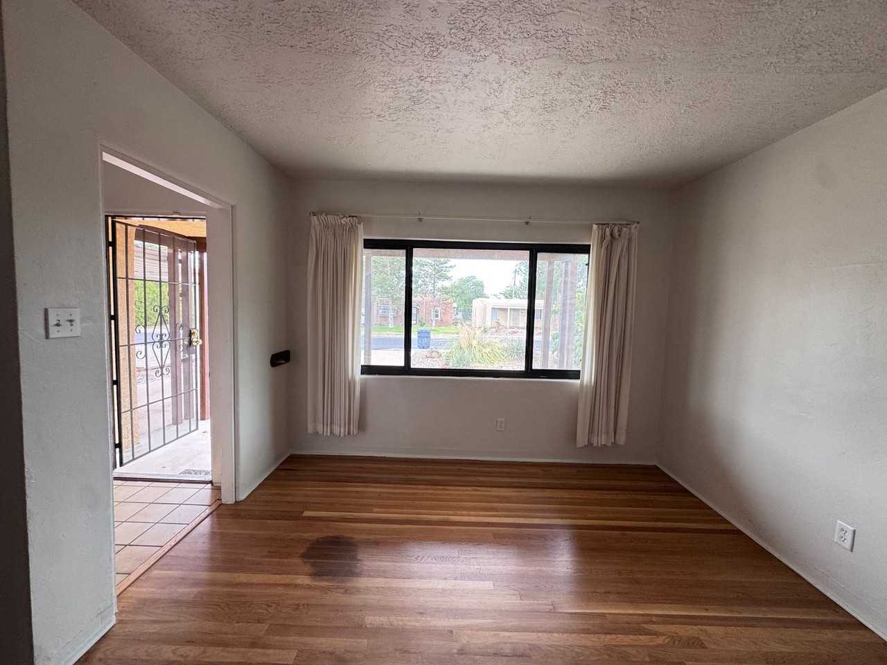 1205 Jackson St Se - Photo 3 of 15