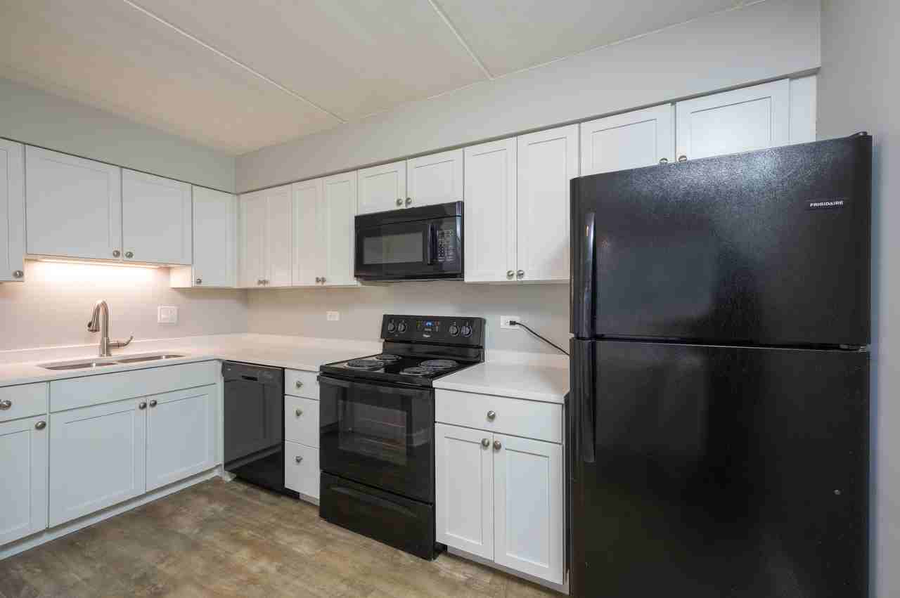 484 N Addison Ave #101E - Photo 7 of 21