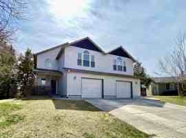 featured image of 959 Ne Hidden Valley Dr