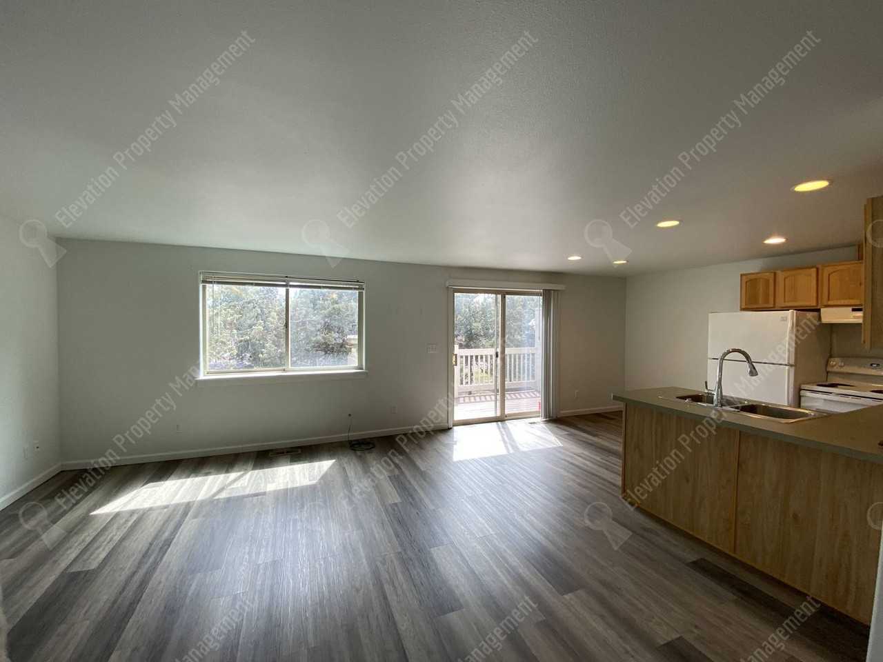 959 Ne Hidden Valley Dr - Photo 6 of 22