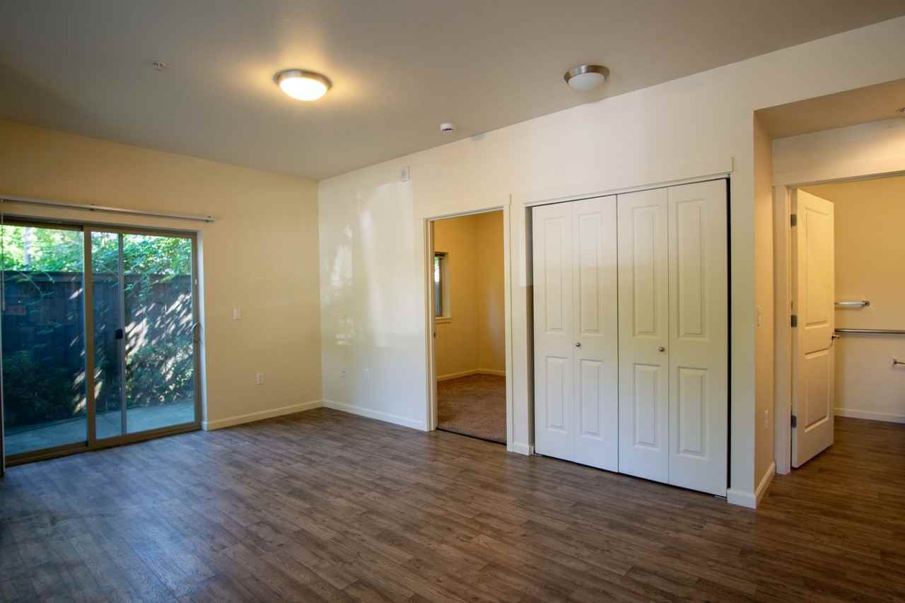 1650 Se Harold St #1 - Photo 5 of 15