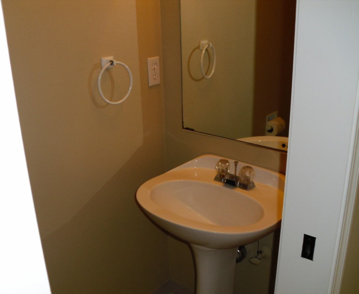 16110 Se 18th St - Photo 7 of 19