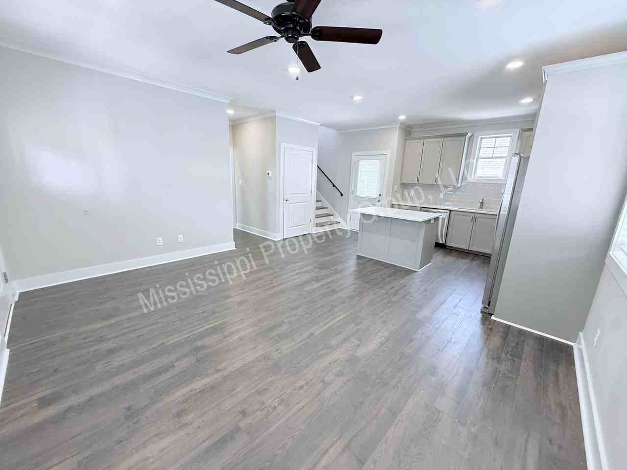 1212 Ivy Rd - Photo 3 of 21