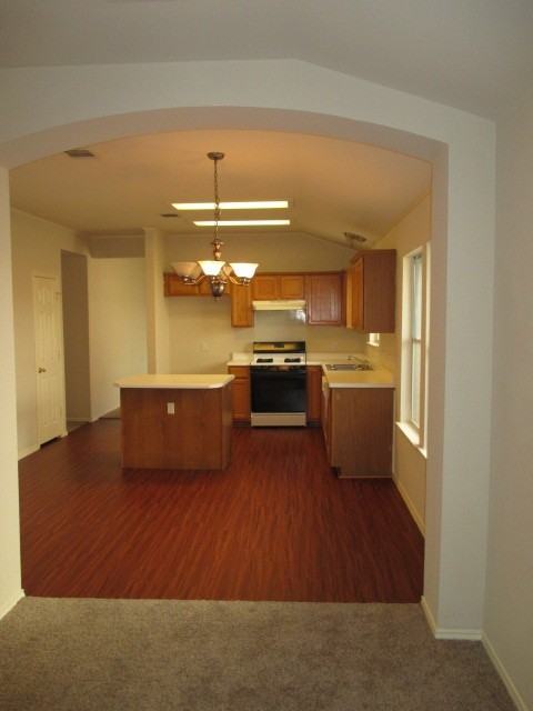 9401 Bradner Dr - Photo 3 of 11