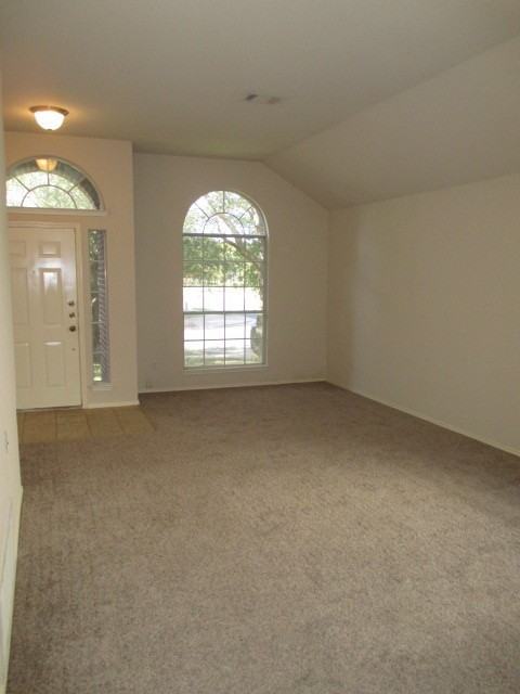 9401 Bradner Dr - Photo 5 of 11