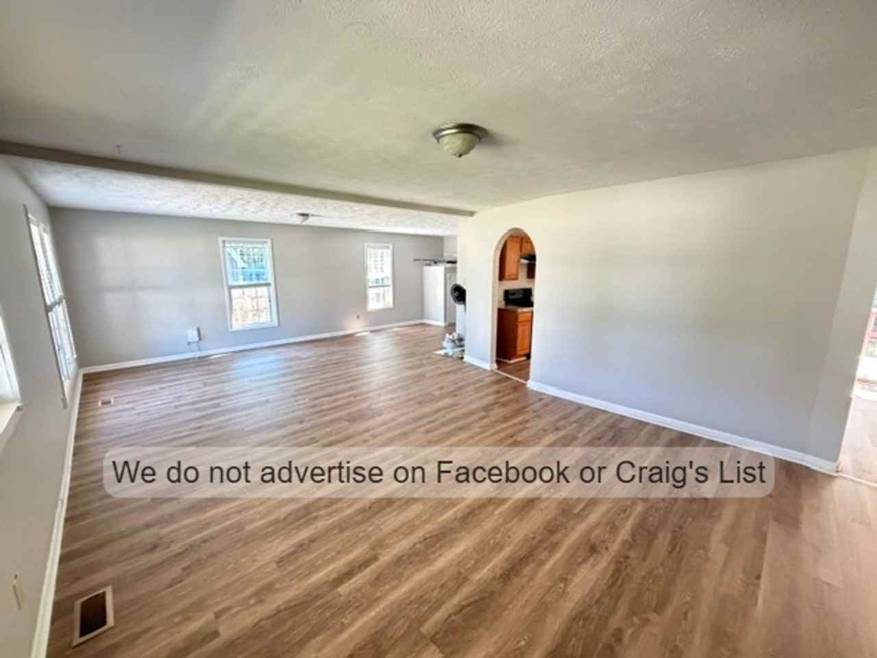 608 Raven Pl - Photo 2 of 10