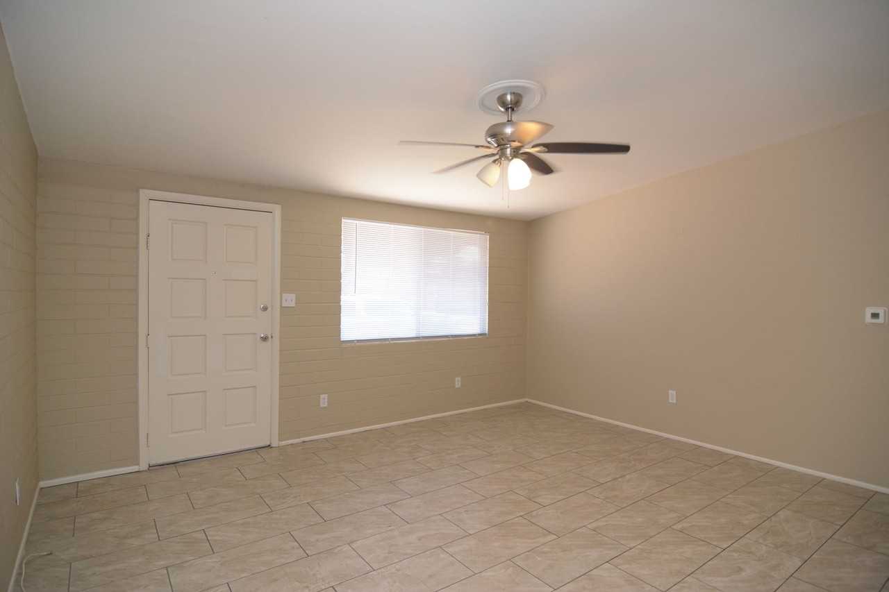 1518 S Tucson Blvd - Photo 4 of 14