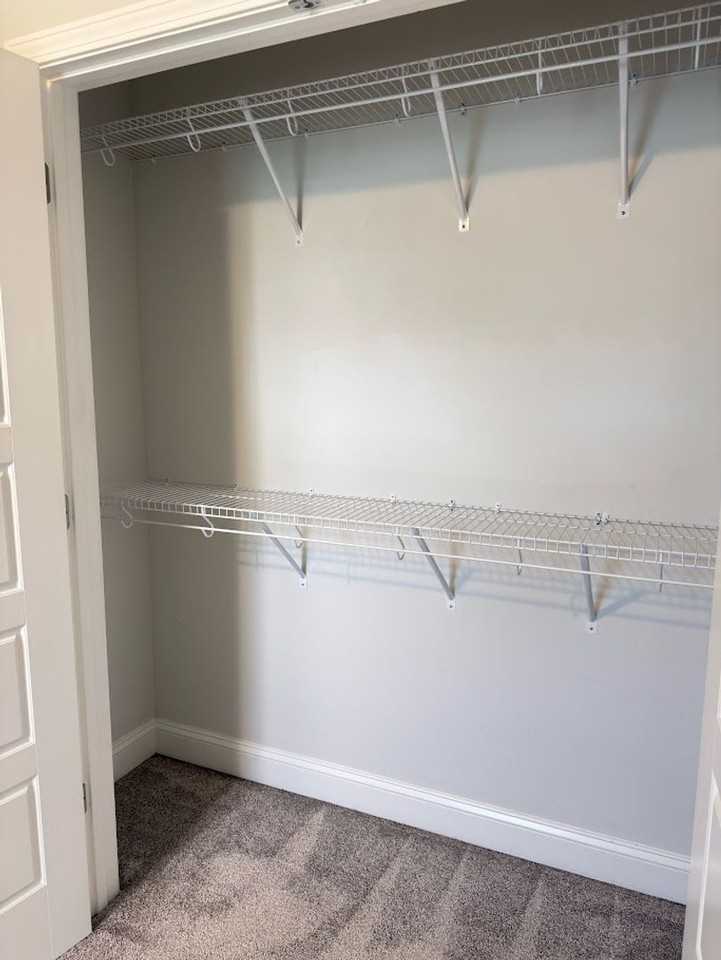 600 Eagle Blvd - Photo 5 of 27