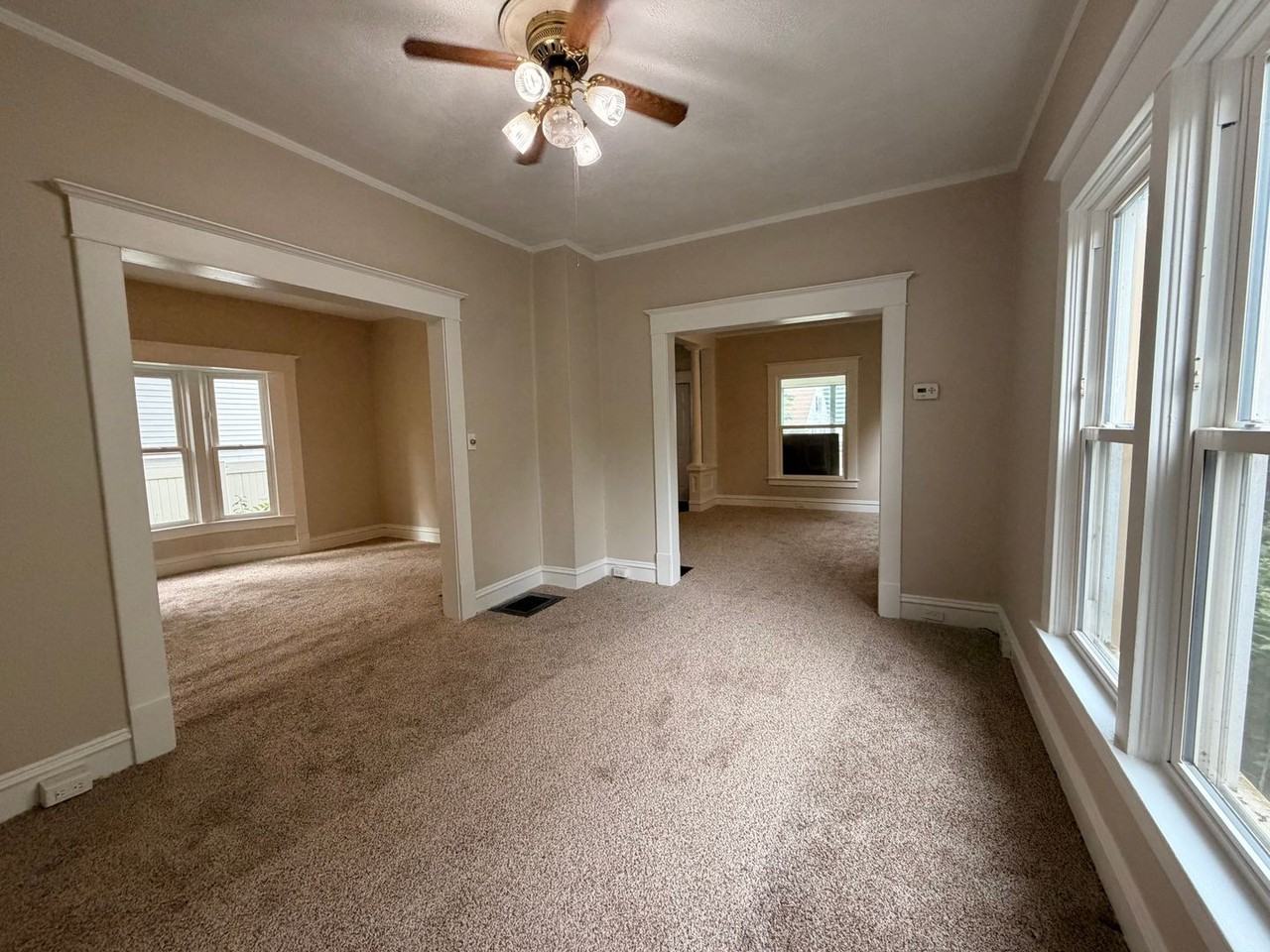 1530 North Ave Ne - Photo 6 of 20