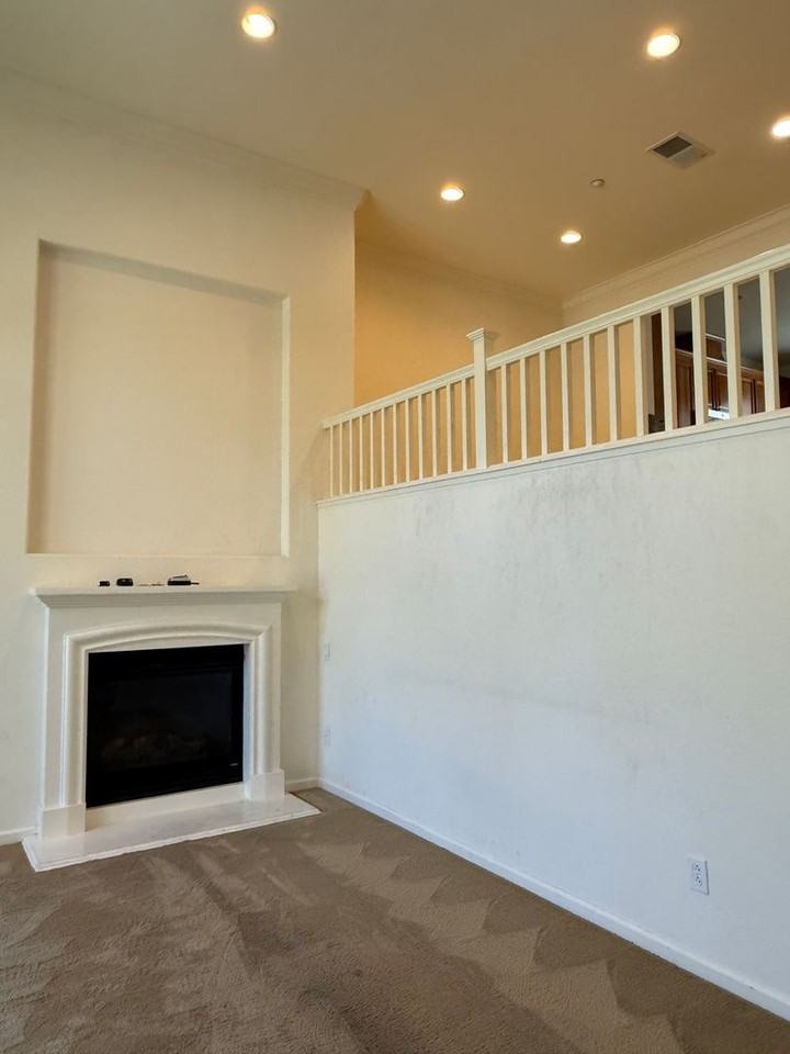 4538 Lick Mill Blvd - Photo 4 of 21