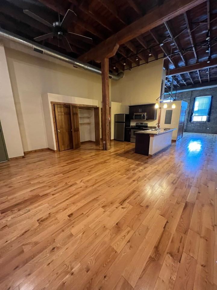 601 601 N National #239 - Photo 2 of 14