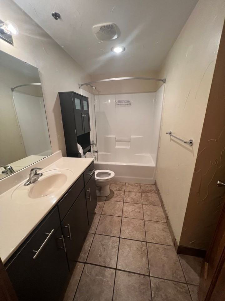 601 601 N National #239 - Photo 7 of 14