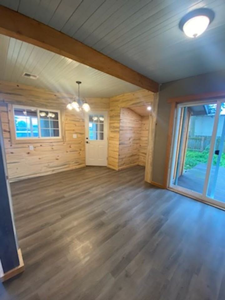 83650 N Pacific Hwy #01 - Photo 3 of 14