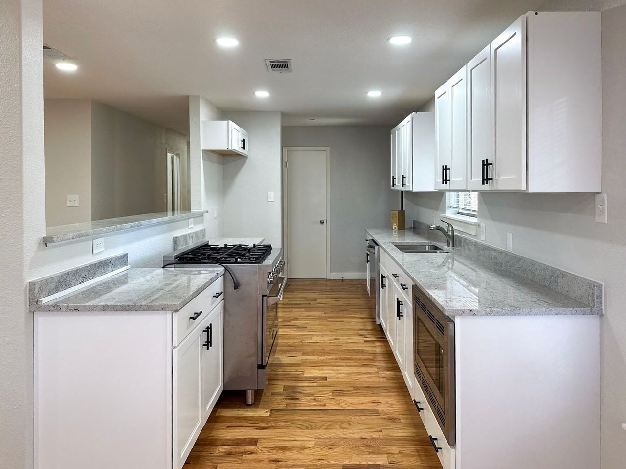 51231 Irvin Rd - Photo 4 of 14