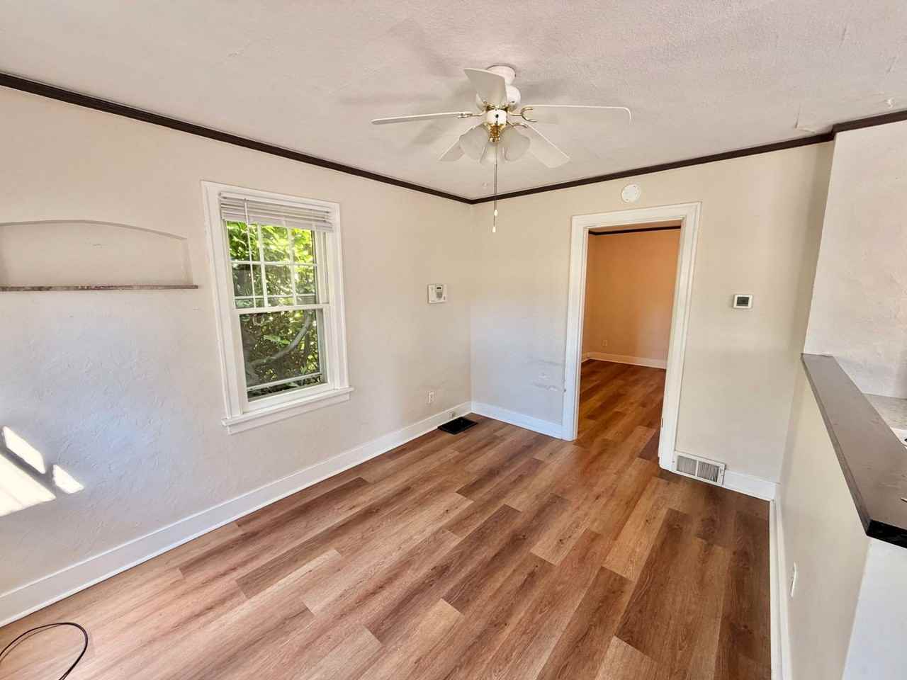 1517 N Russet St - Photo 2 of 11