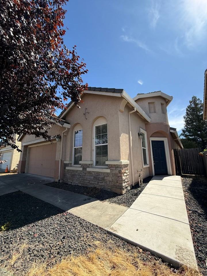 9416 Trolio Way - Photo 2 of 17