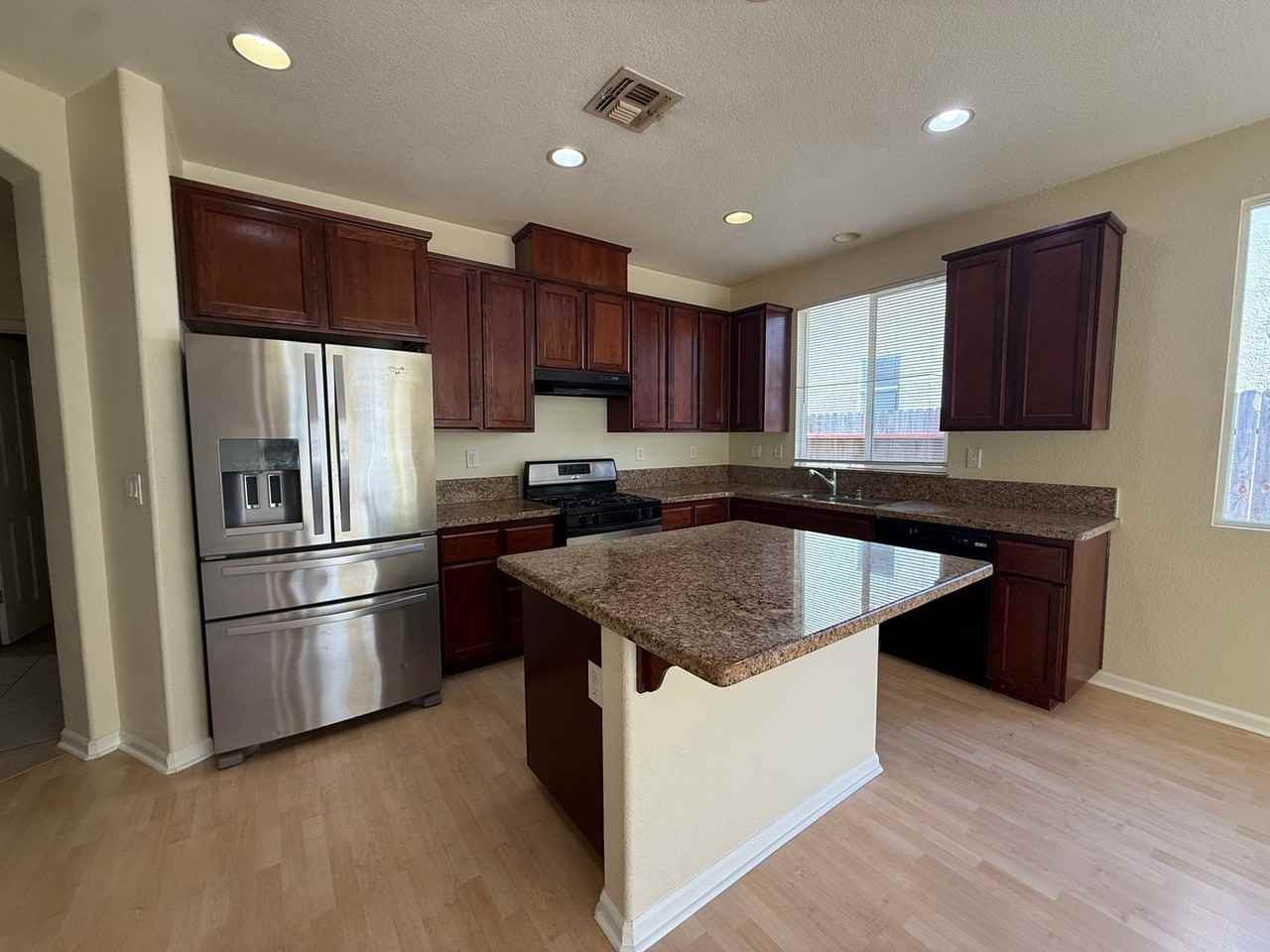 9416 Trolio Way - Photo 5 of 17