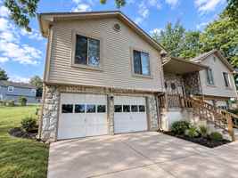 featured image of 713 Sw 37th Street Ter